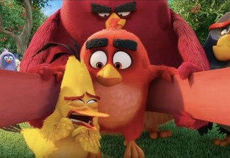 Angry Birds: O Filme | Muitas estilingadas e pássaros bomba no novo trailer