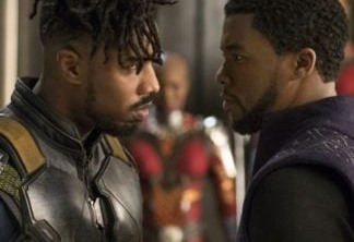 Pantera Negra (direita) se confronta com Killmonger (esquerda)