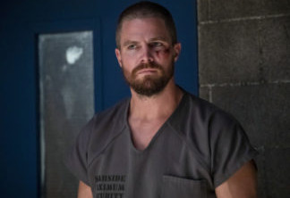 Arrow -- "Inmate #4587" -- Image Number: AR701B_0162b.jpg -- Pictured: Stephen Amell as Oliver Queen/Green Arrow -- Photo: Jack Rowand/The CW -- ÃÂ© The CW Network, LLC. All rights reserved.