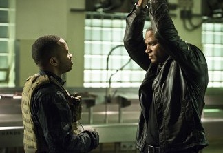 Arrow | Diggle é torturado pelo irmão no trailer do próximo episódio