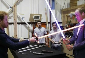 Príncipes Harry e William no set de Star Wars