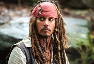 Apesar de ter dito que baseou Jack Sparrow em Keith Richards, é Johnny Depp que anda por aí cheio de adornos. Além disso, o ator também enfrenta problemas com álcool.