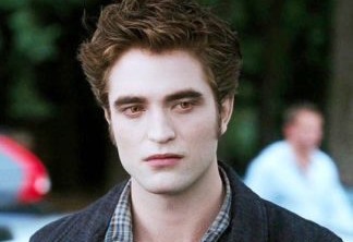 Robert Pattinson como Edward