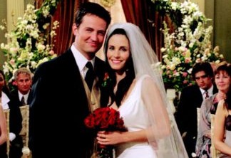 Chandler e Monica no altar