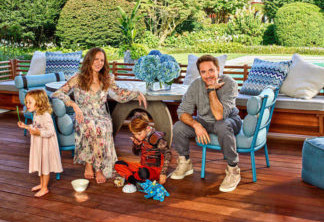 Downey Jr com a esposa e os filhos