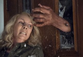 Halloween | Laurie luta com Michael Myers no primeiro clipe