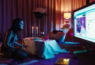 Cam | Filme de terror da Netflix sobre pornografia na internet ganha trailer
