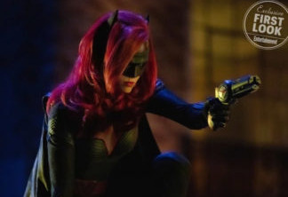 Elseworlds | Batwoman ganha seu pôster no crossover do Arrowverso