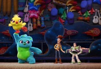 Toy Story 4 | Woody e Buzz visitam parque de diversões em prévia do Super Bowl