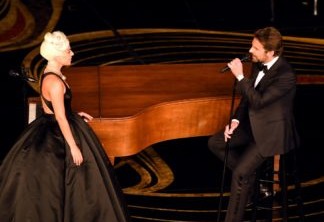 Ciúmes? Esposa de Bradley Cooper deixa de seguir Lady Gaga nas redes sociais após dueto no Oscar 2019