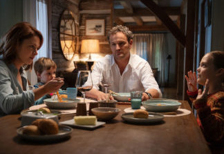 Left to right: Amy Seimetz as Rachel, Hugo Lavoie as Gage, Jason Clarke as Louis and Jeté Laurence as Ellie in PET SEMATARY, from Paramount Pictures.