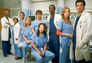 UNITED STATES - JANUARY 23:  101962_R003_0033 -- GREY'S ANATOMY - "Grey's Anatomy" focuses on young people struggling to be doctors and doctors struggling to stay human. It's the drama and intensity of medical training mixed with the funny, sexy, painful lives of interns who are about to discover that neither medicine nor relationships can be defined in black and white. Real life only comes in shades of grey.  (Photo by Frank Ockenfels/ABC via Getty Images)