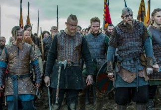 Fãs estão "chorando como bebês" após funeral de [SPOILER] em Vikings
