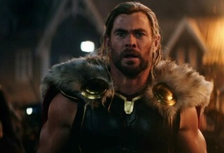 Chris Hemsworth em Thor: Amor e Trovão.