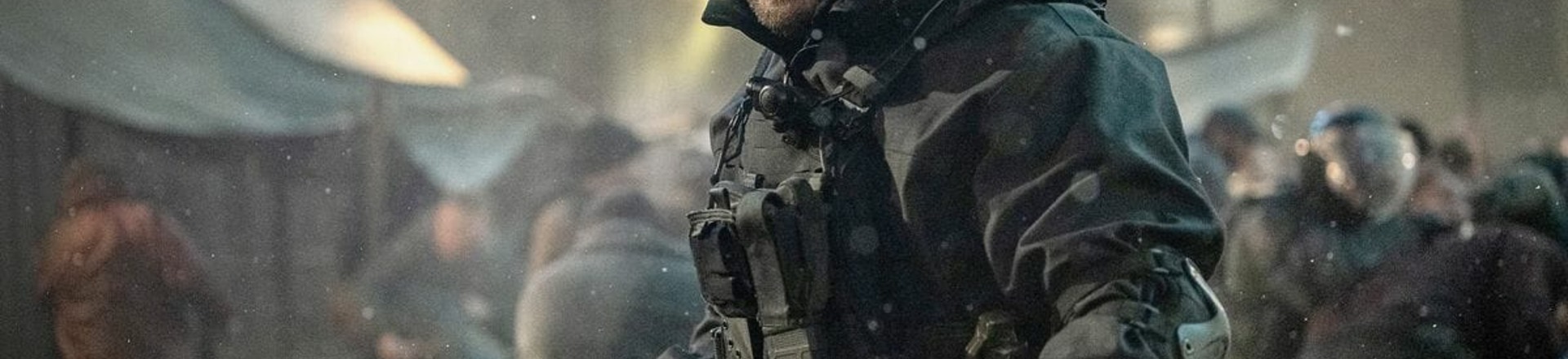 Chris Hemsworth como Tyler Rake em Resgate 2.