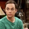 Jim Parsons como Sheldon em The Big Bang Theory