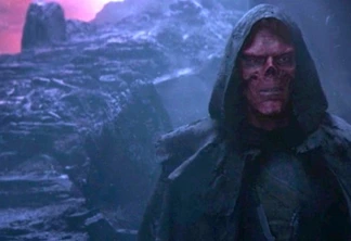 Por que Hugo Weaving não retornou como Caveira Vermelha para Vingadores:  Guerra Infinita?