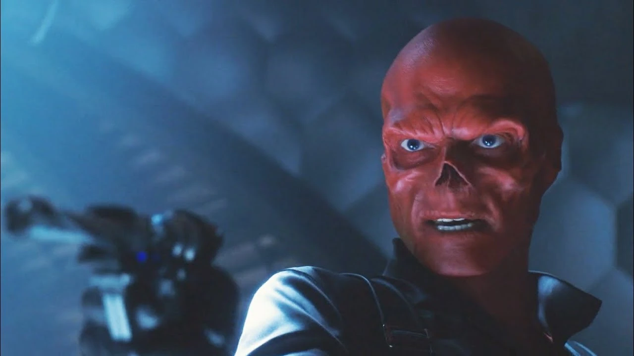 Hugo Weaving foi cortado de Vingadores e mostra como a Marvel é dura nas  negociações com atores