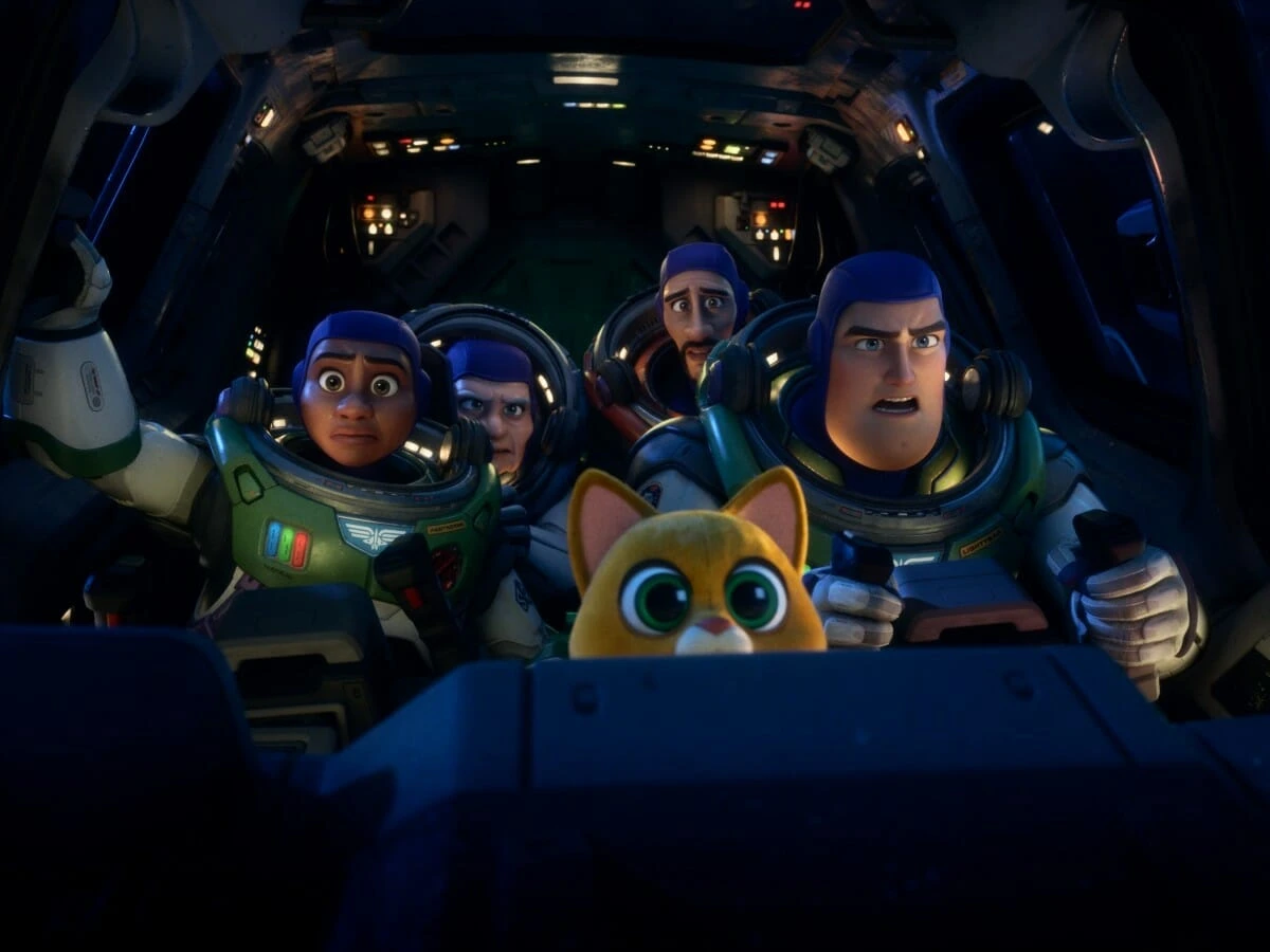 Diretor rebate reclamações de fãs da Pixar sobre 'Lightyear': 'Não