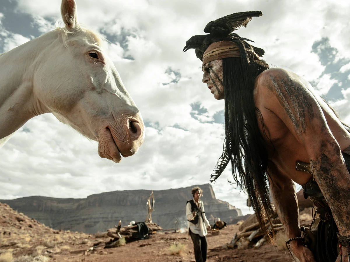 Johnny Depp em O Cavaleiro Solitário