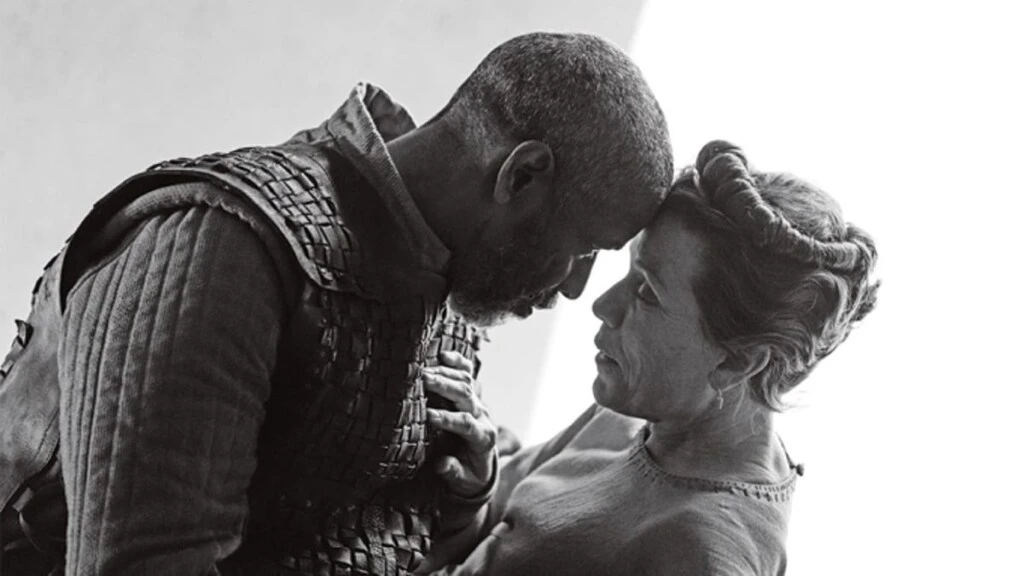 Denzel Washington e Frances McDormand em A Tragédia de Macbeth