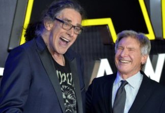 Fãs prestam homenagem após morte de Peter Mayhew, o Chewbacca de Star Wars