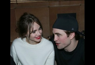 Também é atriz: Quem é a namorada de Robert Pattinson