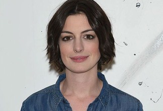 Anne Hathaway é a favorita para viver a nova Mary Poppins