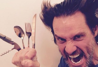 Jim Carrey imita Wolverine em resposta a Hugh Jackman; veja