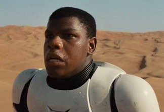 Star Wars: O Despertar da Força | Finn segura sabre de luz no novo teaser
