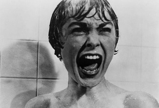 Scream Queens | Jamie Lee Curtis recria cena de Psicose para a série