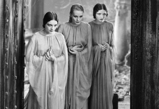 Brides of Dracula | Série sobre noivas do vampiro é encomendada