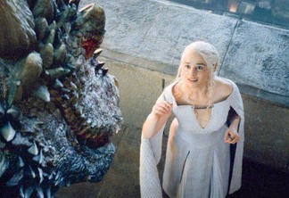 Emmy 2015 | Game of Thrones vence como série dramática e quebra recorde