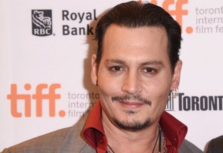 Johnny Depp presta homenagem a Wes Craven