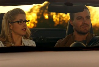 Arrow | Foto reveladora mostra o futuro do casal Oliver e Felicity