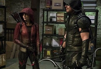 Arrow | Arqueiro, Speedy e Canário Negro em ação nas fotos da 4ª temporada