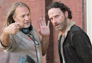 Greg Nicotero e Andrew Lincoln no set de The Walking Dead