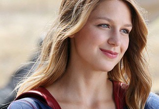 Supergirl | Candidato à presidência dos EUA chama estrela da série de "gostosa"