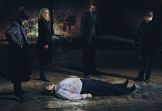 Sherlock, Luther e estrela de The Fall se encontram em vídeo da BBC
