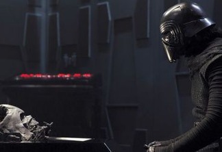 Star Wars 7 | Kylo Ren se depara com Darth Vader em uma das novas fotos