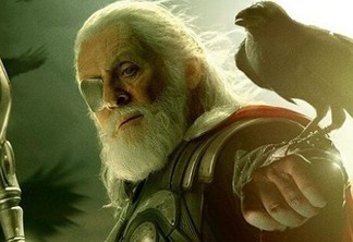 Anthony Hopkins como Odin