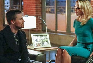 Oliver e Felicity em Arrow