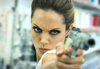 Empress | Angelina Jolie pode se reunir com Mark Millar após O Procurado