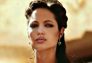 Cleópatra | Filme com Angelina Jolie ganha novo roteirista