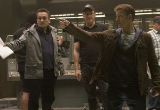 Vingadores: Guerra Infinita | Diretores compartilham imagem de Robert Downey Jr. nos bastidores do filme