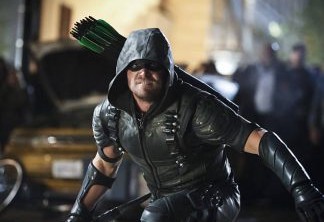 Arrow | Arqueiro Verde pronto para combate final em fotos do final da temporada