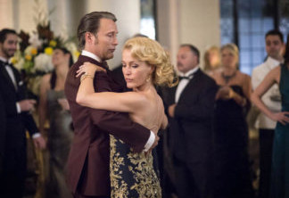 007 | "Gillian Anderson seria incrível como Bond", diz Mads Mikkelsen