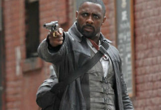 Idris Elba no set de A Torre Negra