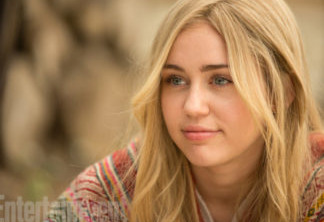 Miley Cyrus em Crisis in Six Scenes