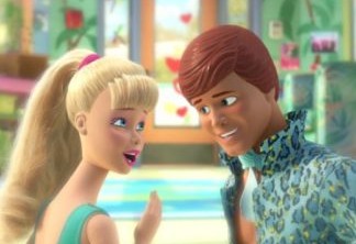 Em Toy Story 3, Barbie elogia o “ascot”, uma peça de roupa, mas a ênfase em “ass” (“traseiro” em inglês) não é por acaso.